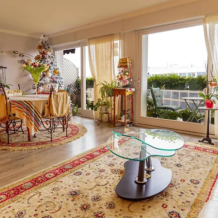 Apartment Cosy Duplex With The View Of Eiffel Tower *